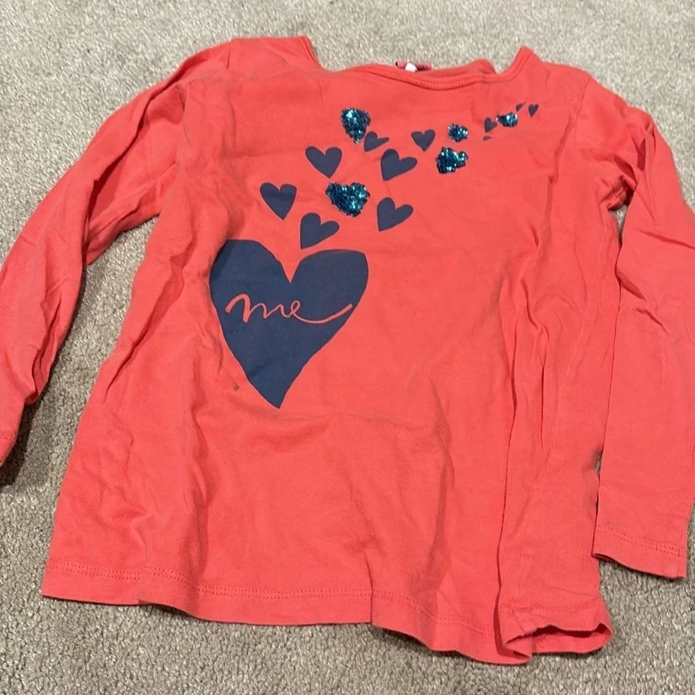Bundle of 4 long sleeve crewcuts collectible, long sleeve T-shirts size 6 - 7